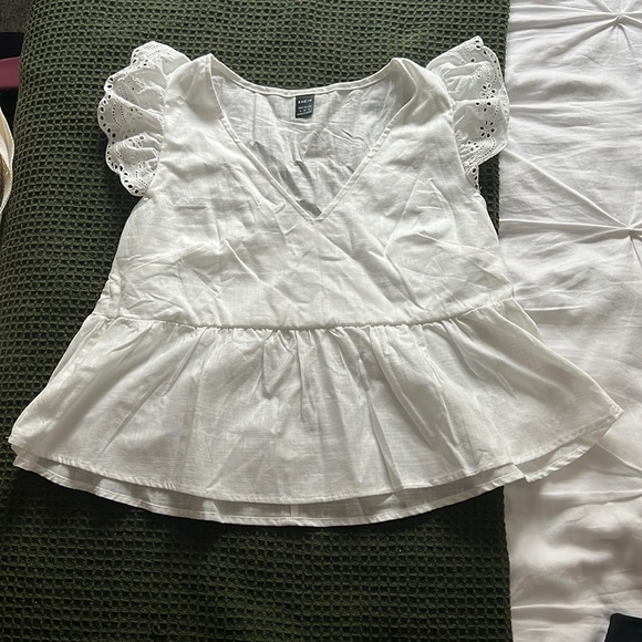 SHEIN Crop Top - Picture 1 of 2